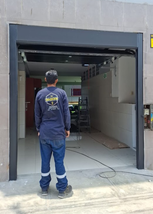 puerta seccional