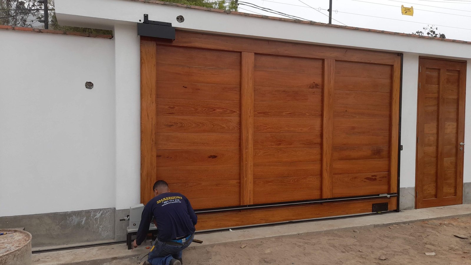 Motor NICE Robus 250 HS para portón corredero ligero de hasta 250 kg en Lima